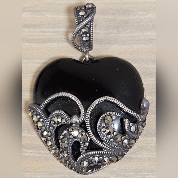 Onyx & Marcasite 3D Heart 925 Sterling Silver Pendant $245 - Picture 1 of 14